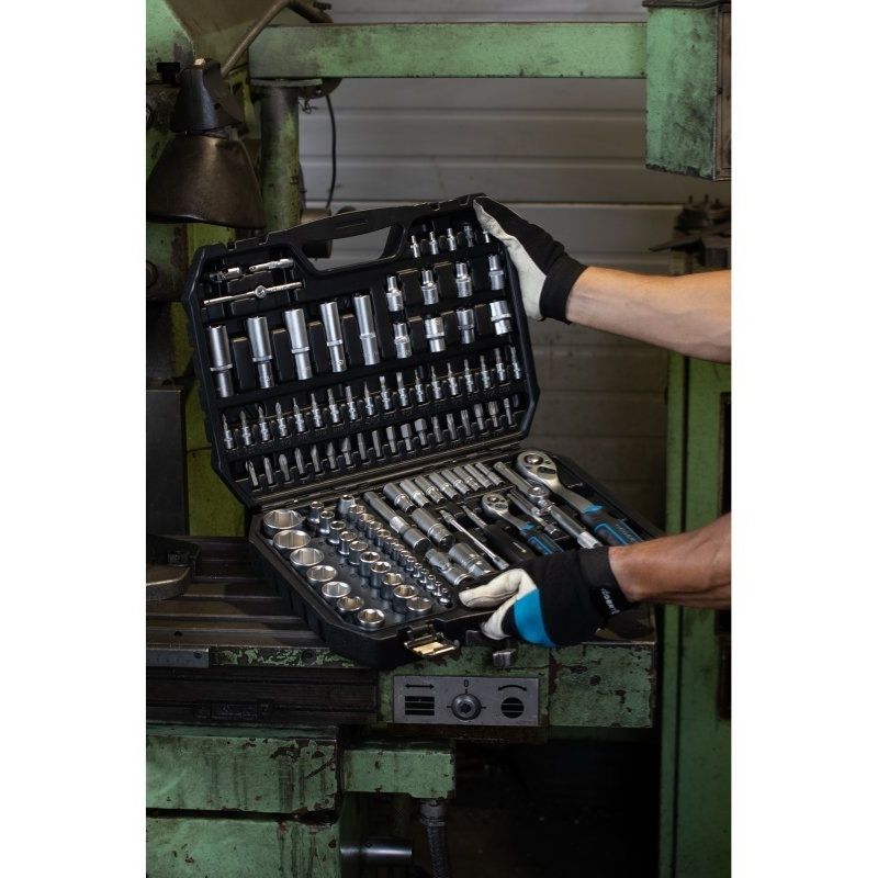 Набор инструментов 1/2" 1/4" 112шт CrV CrMo Hogert в кейсе (HT1R232)