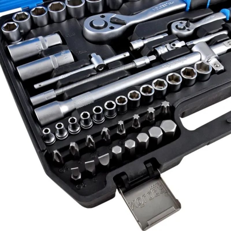 Набор инструментов 1/2" 1/4" 82шт CrV Molder в кейсе (MT60082)